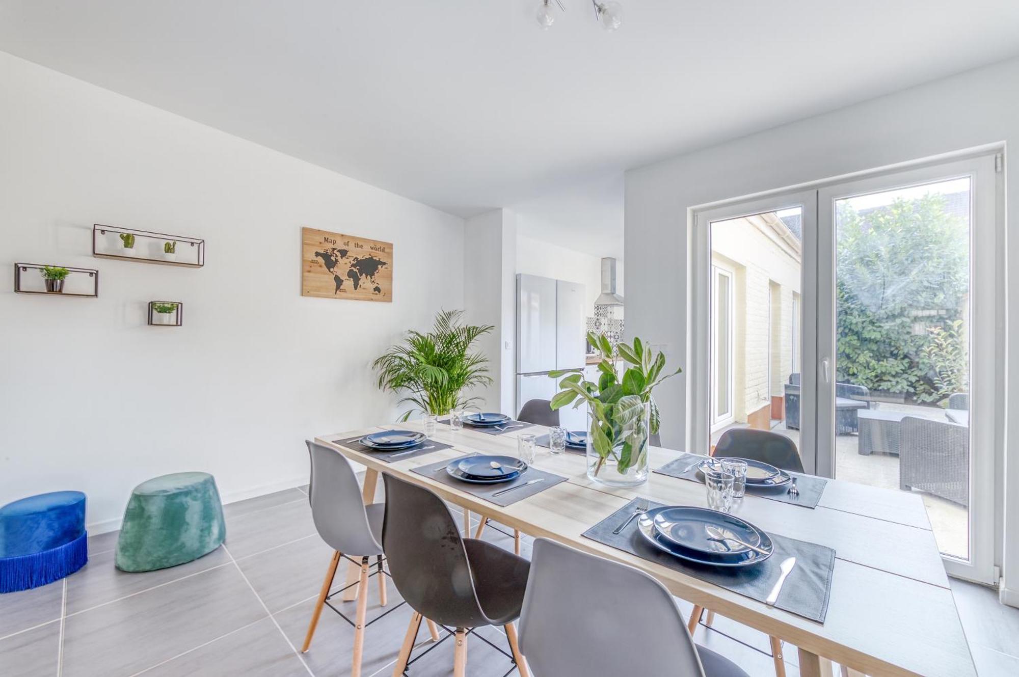 Villa Spacieuse 6 Ch/12 Personnes/ 6 Sdb Wc Privee Valenciennes Exterior foto